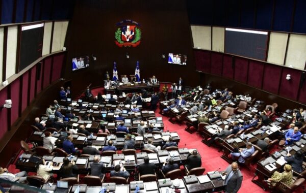 Diputados aprueban Código Penal en primera lectura