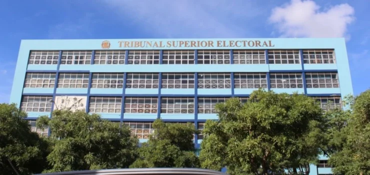TSE falla a favor de Eleuterio Abad Santos en medida cautelar contra convocatoria del Comité Central del PLD