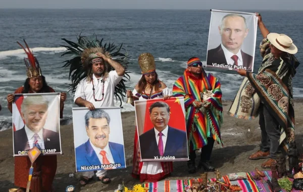 Un grupo de chamanes peruanos predice que Maduro abandona el poder en Venezuela en 2026