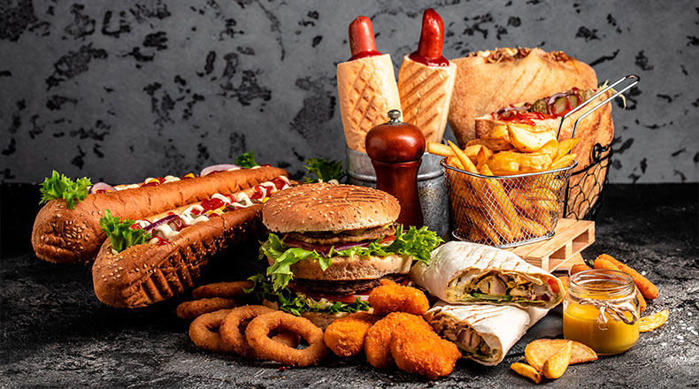 La publicidad de la «comida basura», prohibida en Reino Unido salvo en horas nocturnas