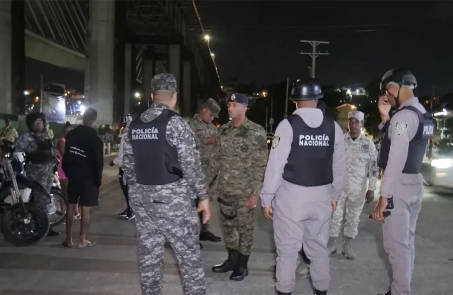 Policía activa búsqueda de «Alex Veje», hombre vinculado a muerte de mujer en Villa Mella