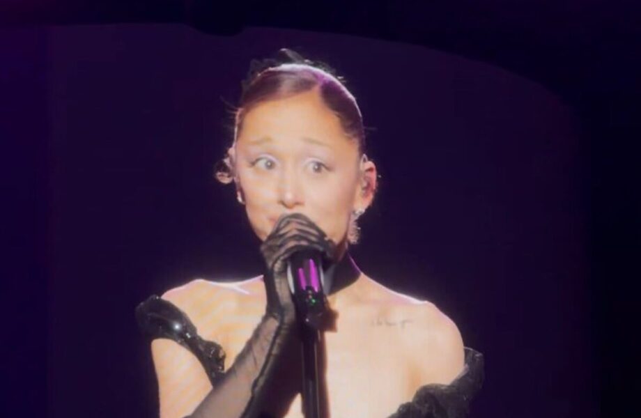 Ariana Grande rompe a llorar en el último concierto, antes de su retirada