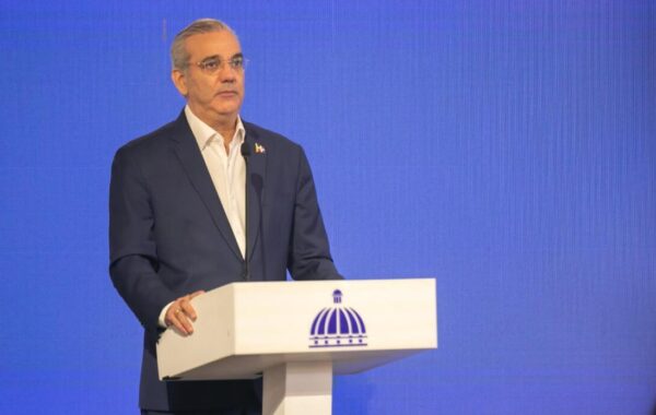Abinader anuncia publicación de auditorías de la Contraloría a partir del primero de octubre