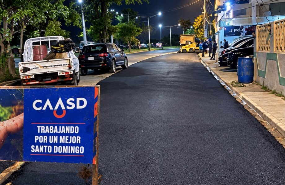 CAASD asfalta 12 mil metros cuadrados de calles luego de trabajos para optimizar servicio en distintos sectores