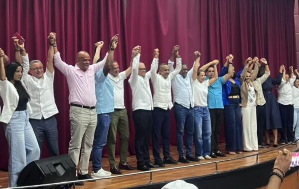 David Collado designa a Agustín Burgos como coordinador de campaña en La Vega para su proyecto 2028