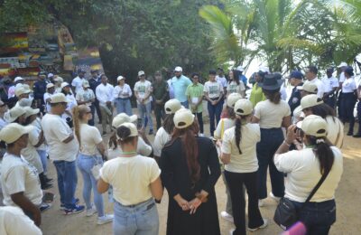 Prioriza RD realiza jornada simultánea de limpieza en cayos de Samaná y retira más de 1,093 libras de desechos