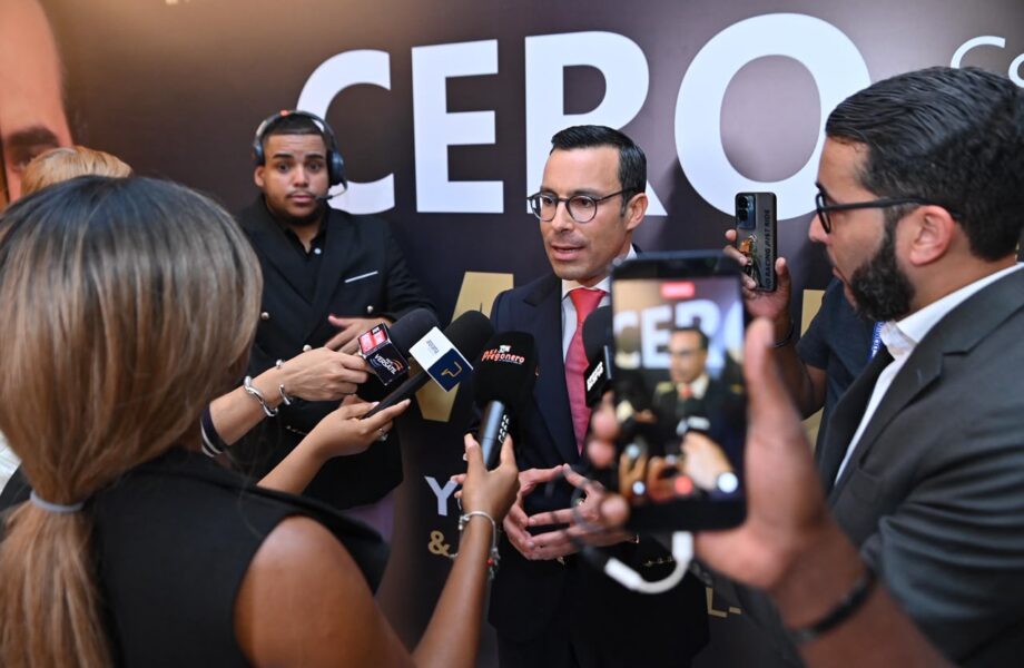El lanzamiento reunió en Santo Domingo al vicepresidente de El Salvador, Félix Ulloa Hijo, junto a destacadas personalidades de los sectores público, empresarial, diplomático y social.
