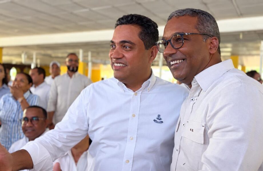 Agustín Burgos proclamado coordinador de campaña de David Collado en La Vega