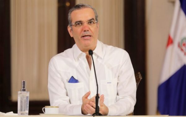 Presidente Abinader advierte a responsables de ataque contra Julián Oro Duro y su esposa: “Que se entreguen; si no, les va a ir peor”