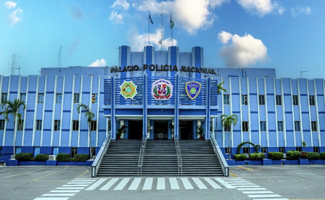 Policía Nacional e INACIF levantan osamenta hallada dentro de cisterna en Manganagua, Distrito Nacional