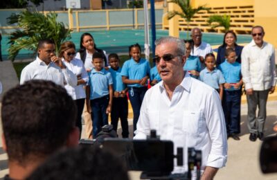 Presidente Abinader: «A ese grupo de antisociales con órdenes de arresto que se entreguen las autoridades ya los tienen ubicados y los están buscando»