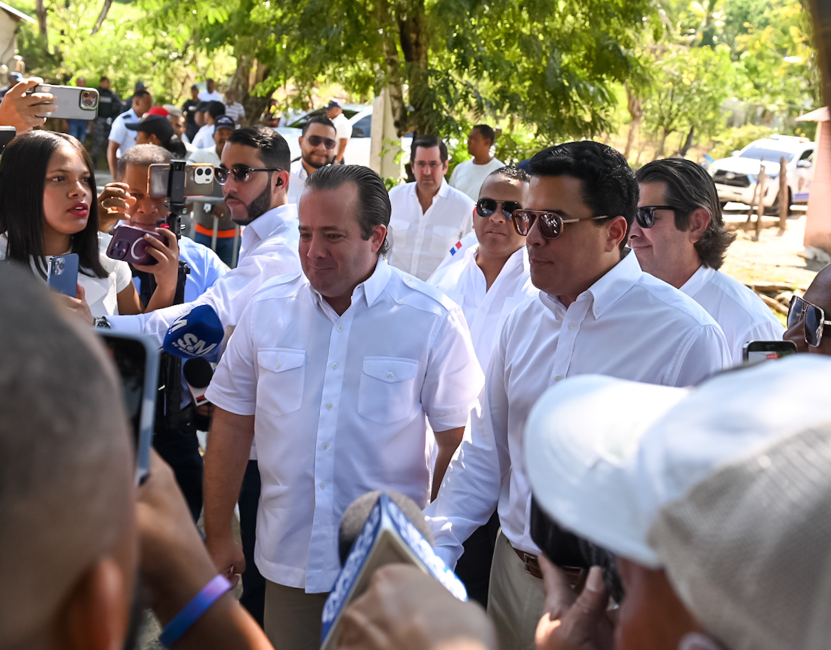 David Collado deja iniciadas obras en Maimón, Puerto Plata, por más de 168 millones de pesos .