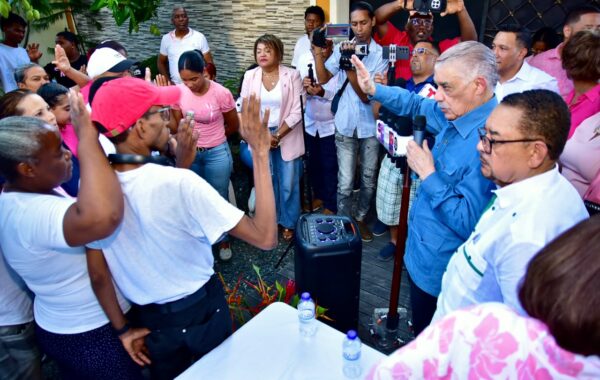 Miguel Vargas exige que la Policía actúe apegada a la ley y respete los derechos humanos