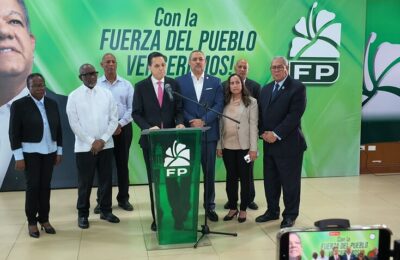 Fuerza del Pueblo denuncia alzas históricas en los combustibles y exige transparencia al Gobierno