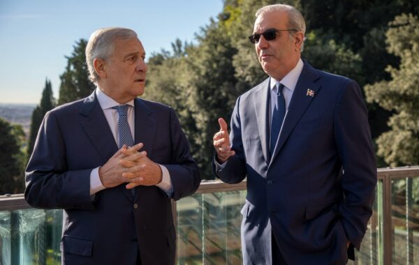 Abinader invita a empresarios italianos a invertir en RD y proyecta crecimiento económico de 4.5 %