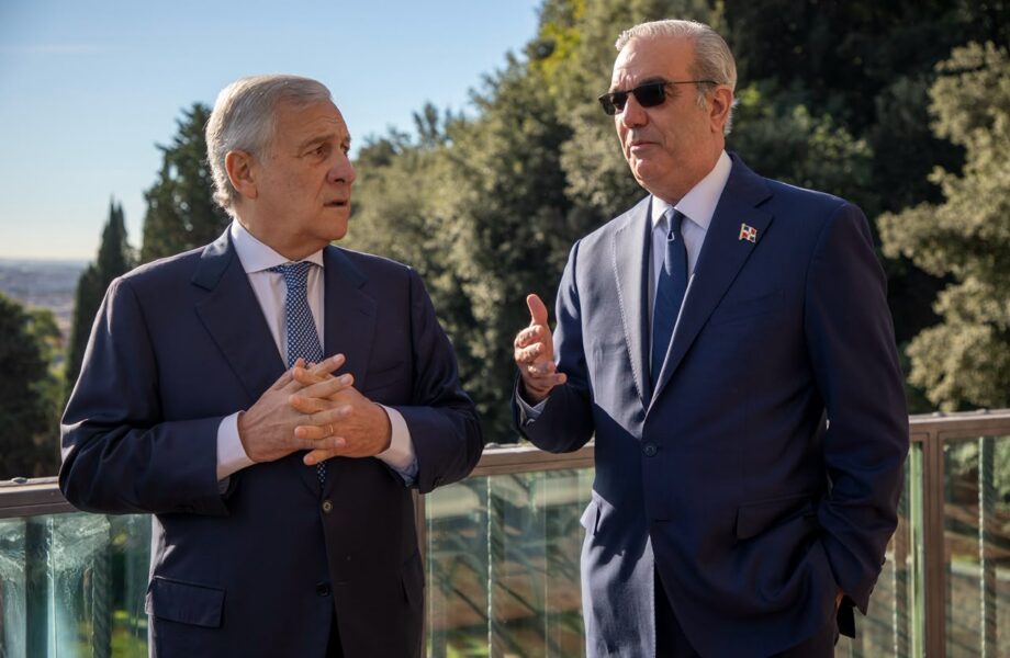 Abinader invita a empresarios italianos a invertir en RD y proyecta crecimiento económico de 4.5 %