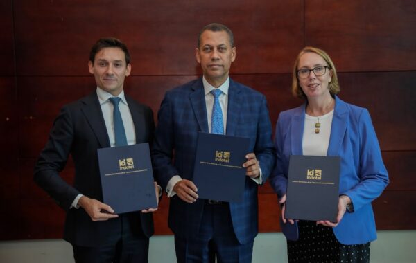 Indotel recibirá RD$44 millones para planificar frecuencias de telecomunicaciones en el país