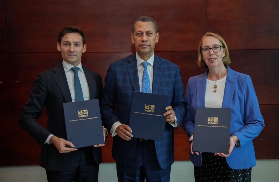 Indotel recibirá RD$44 millones para planificar frecuencias de telecomunicaciones en el país