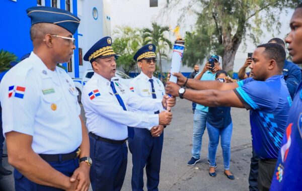 Antorcha de los IV Juegos Mundiales de Policía llega a San Pedro de Macorís y continúa su recorrido nacional