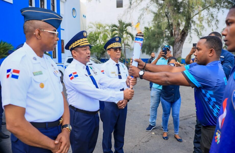 Antorcha de los IV Juegos Mundiales de Policía llega a San Pedro de Macorís y continúa su recorrido nacional