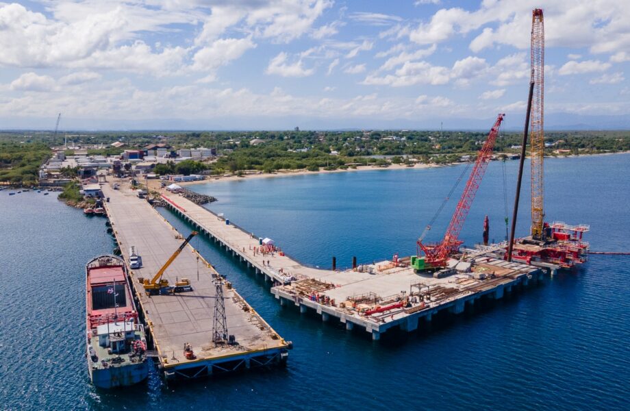 Puerto de Manzanillo registra un 35 % de avance en la construcción de su nuevo muelle