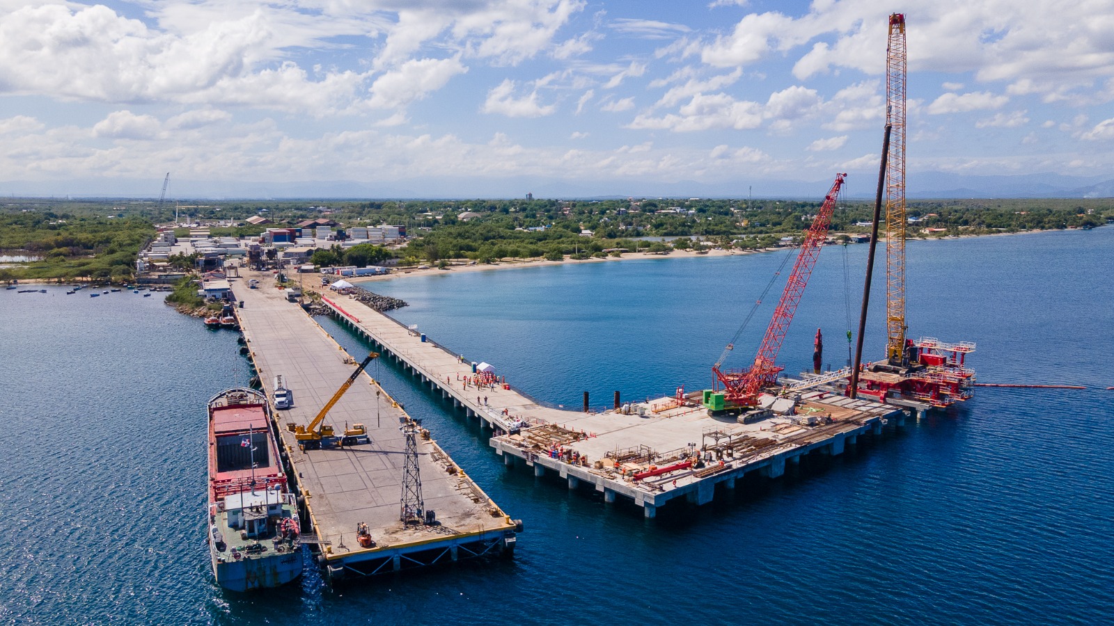 Puerto de Manzanillo registra un 35 % de avance en la construcción de su nuevo muelle