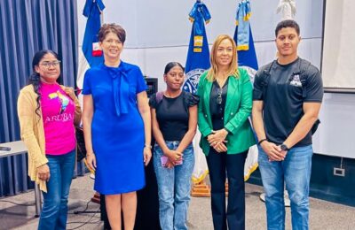 Escuela de Microbiología y Parasitología de la UASD realiza charla sobre ciberseguridad para fortalecer la prevención de amenazas digitales
