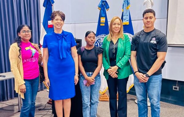 Escuela de Microbiología y Parasitología de la UASD realiza charla sobre ciberseguridad para fortalecer la prevención de amenazas digitales