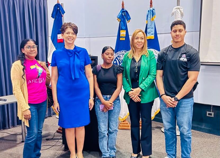 Escuela de Microbiología y Parasitología de la UASD realiza charla sobre ciberseguridad para fortalecer la prevención de amenazas digitales
