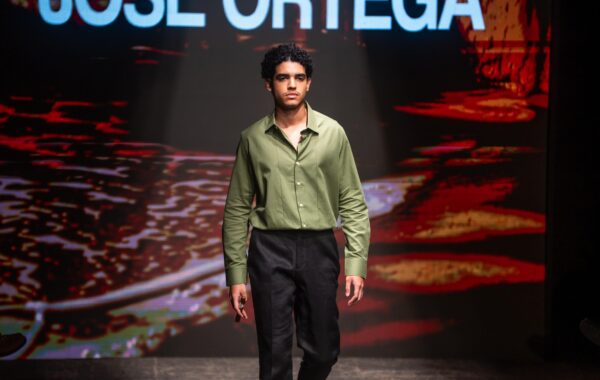 Eduardo Falette debuta como modelo en RD Fashion Week 2026