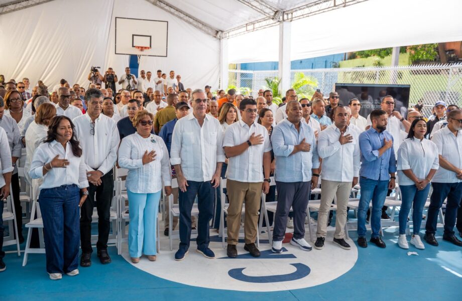 Presidente Abinader y Fellito Suberví entregan saneamiento de las cañadas El Indio y Buenos Aires con inversión de RD$188.6 millones