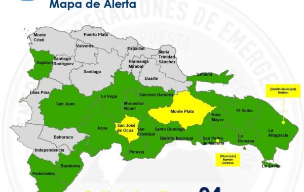 Lluvias dejan cientos de viviendas inundadas y afectan acueductos; COE mantiene provincias bajo alerta