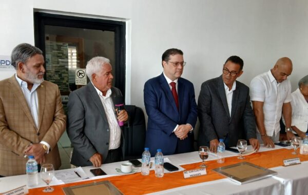 Anadegas recibe visita del ministro de Industria y Comercio en el marco de su asamblea anual