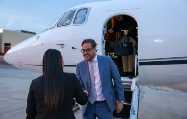 Canciller venezolano llega a Santiago para participar en sesiones de la CEPAL