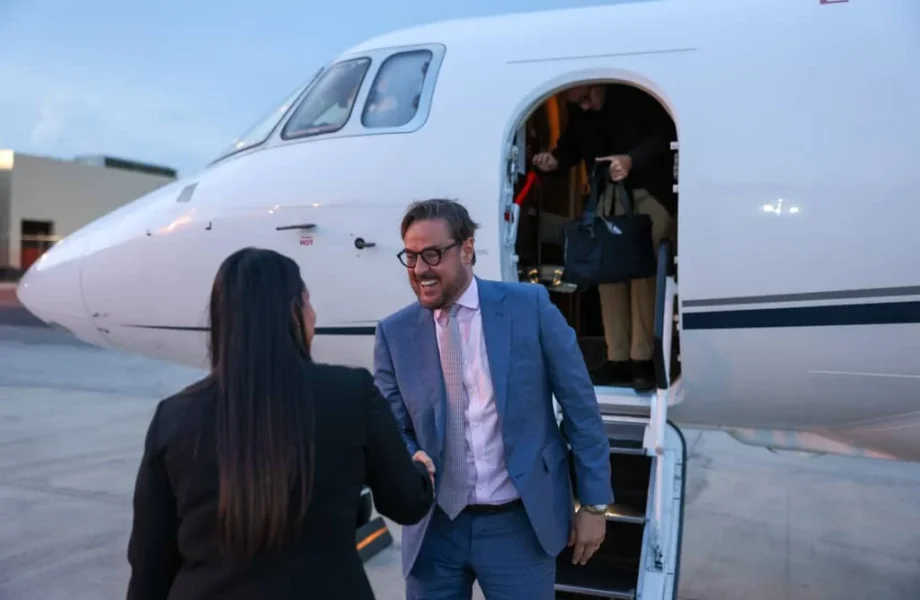 Canciller venezolano llega a Santiago para participar en sesiones de la CEPAL
